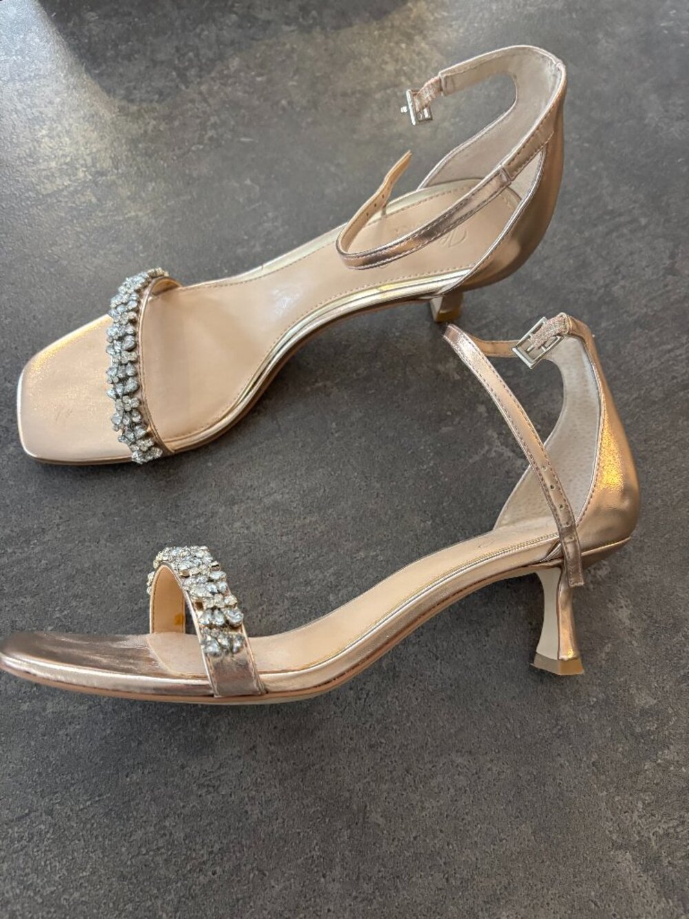 Badgley Mischka Gold Pump